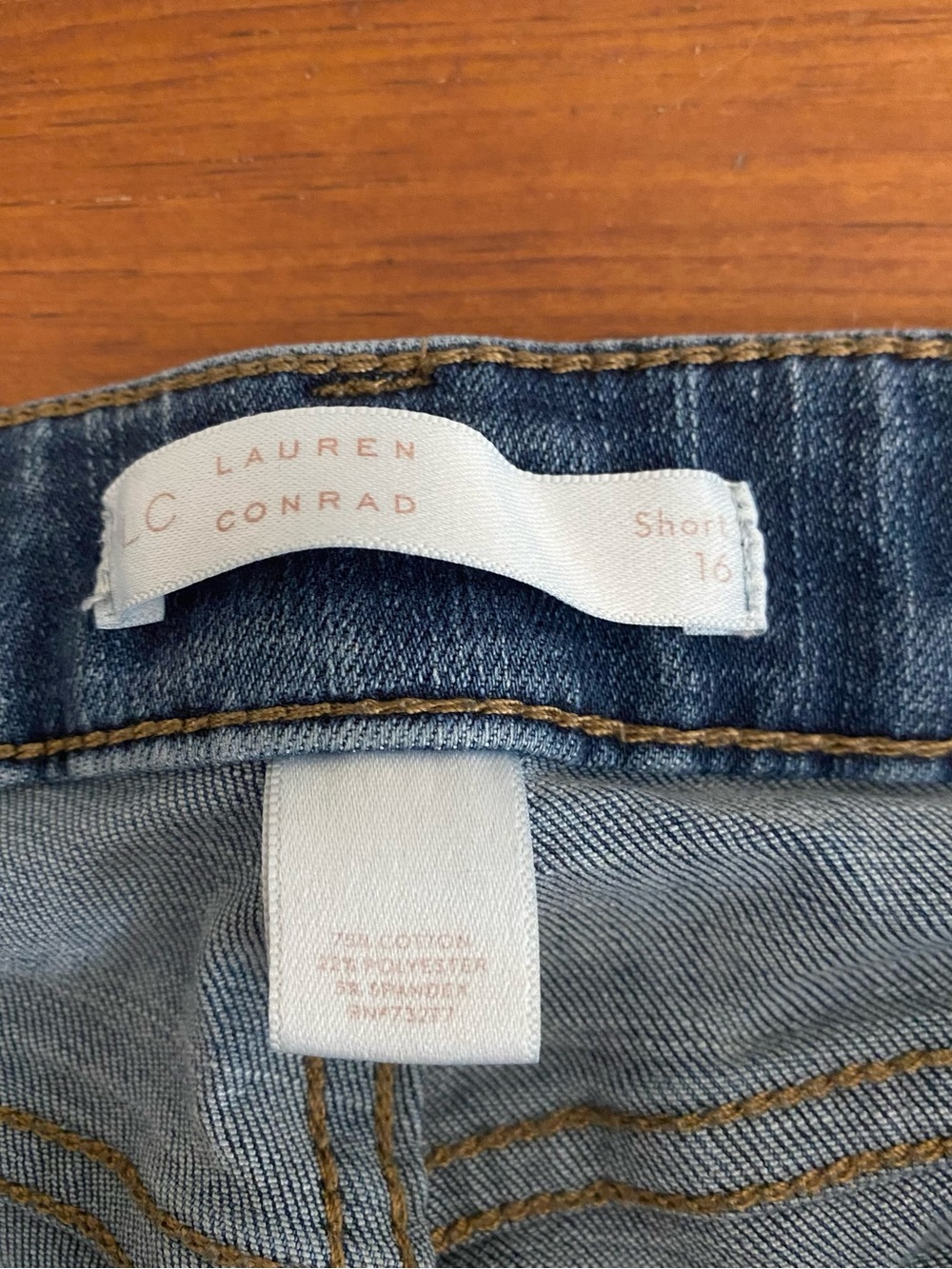 Jeans Subcategory Identification - Picture 2 of 5